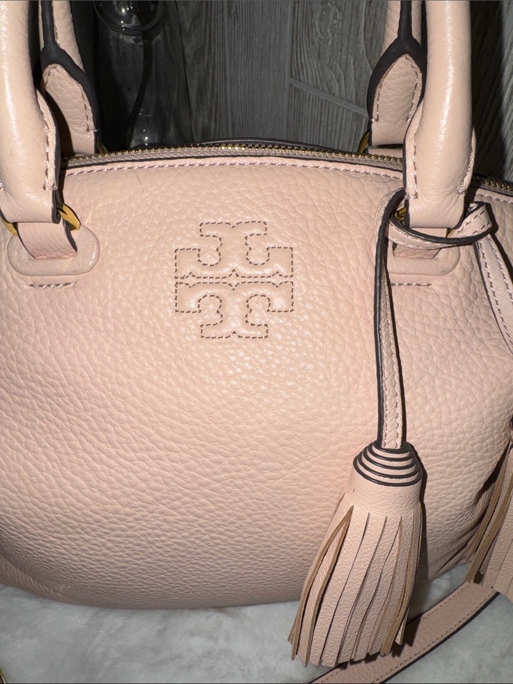 Tory Burch Thea Medium Pale Pink Pebbled Leather Satchel - Picture 3 of 13